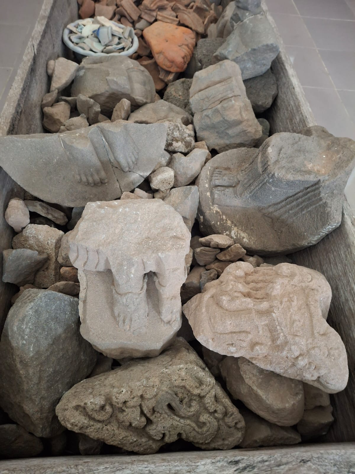 Candi Jawi documentation 3