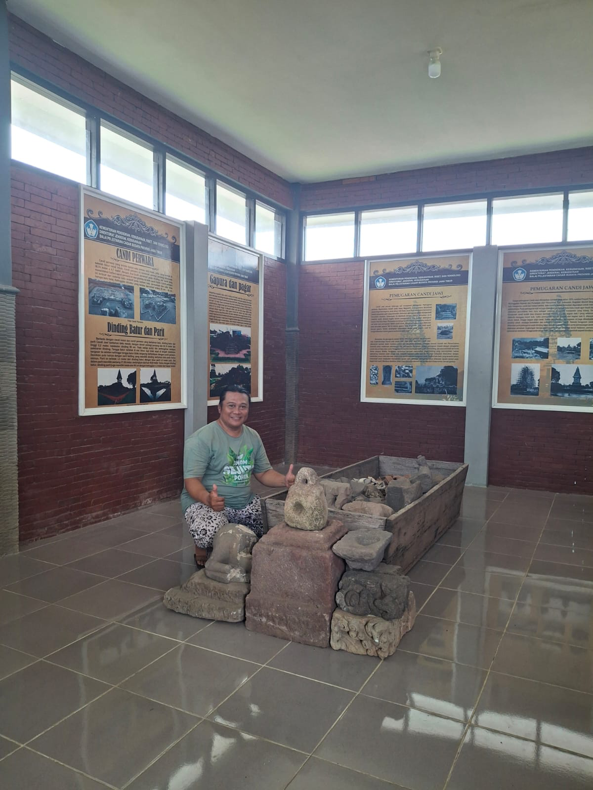 Candi Jawi documentation 5